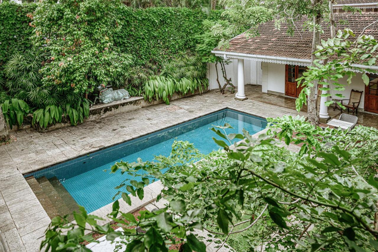 Maniumpathy Hotel Colombo Extérieur photo