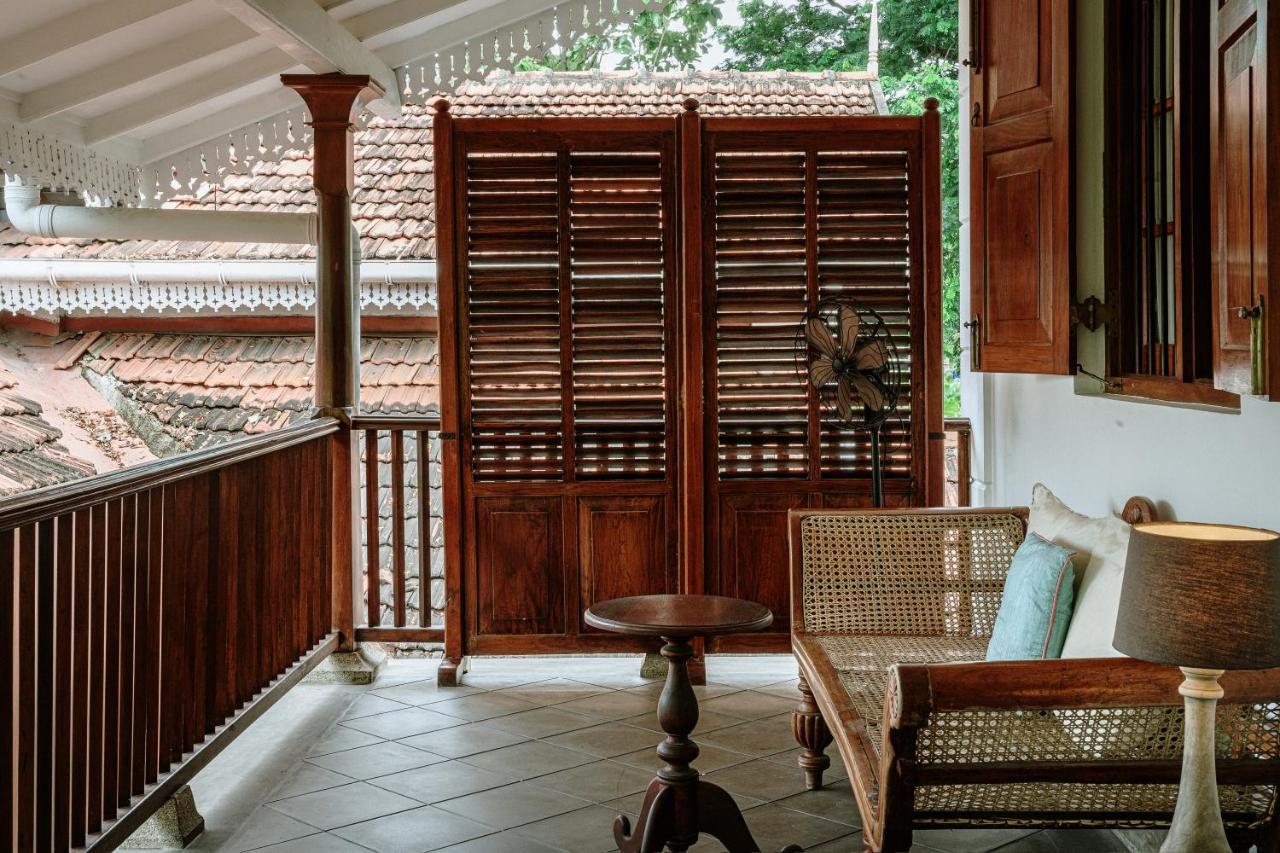 Maniumpathy Hotel Colombo Extérieur photo