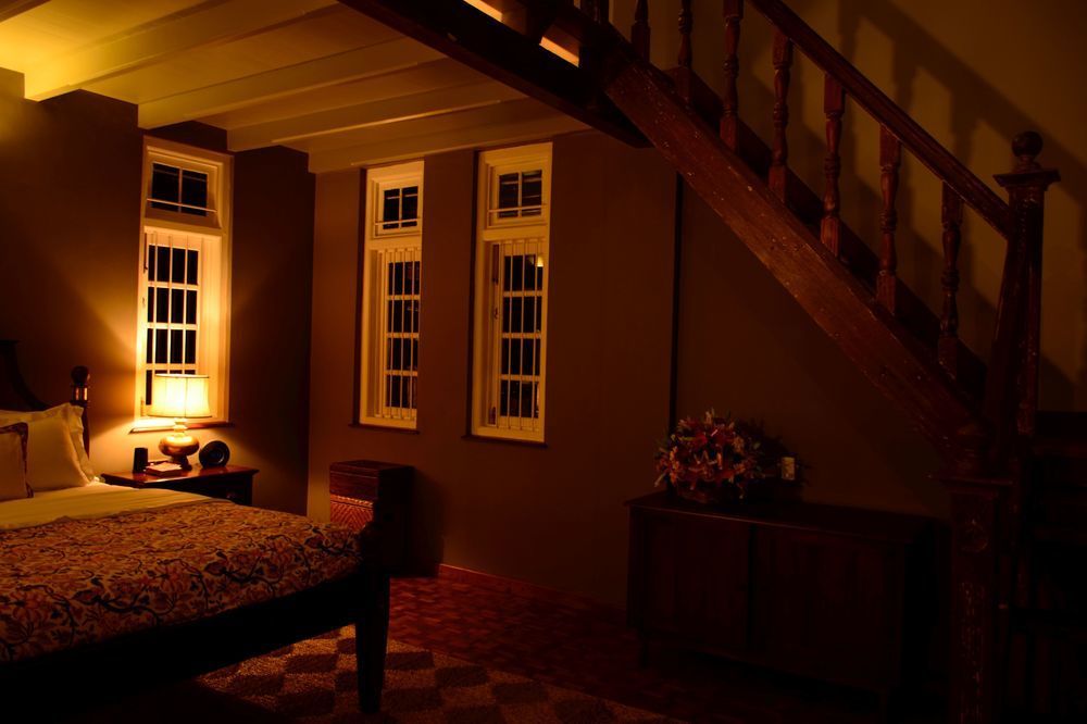 Maniumpathy Hotel Colombo Extérieur photo