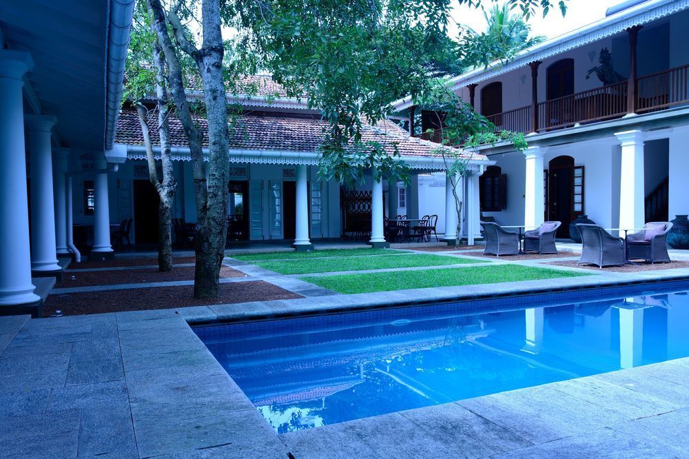 Maniumpathy Hotel Colombo Extérieur photo